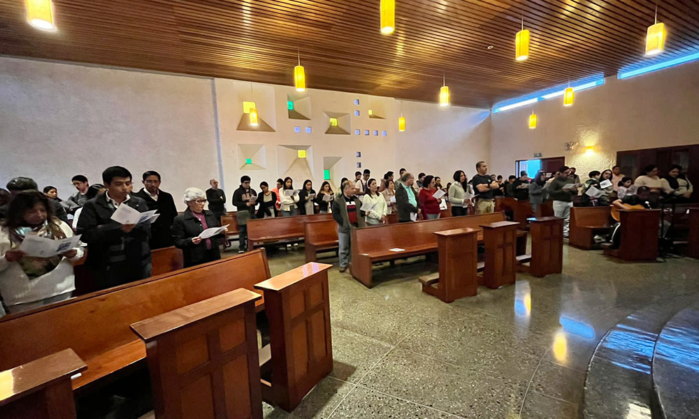 Familias de Nazaret del MVC Lima fortalecen su fe con el rezo del Rosario